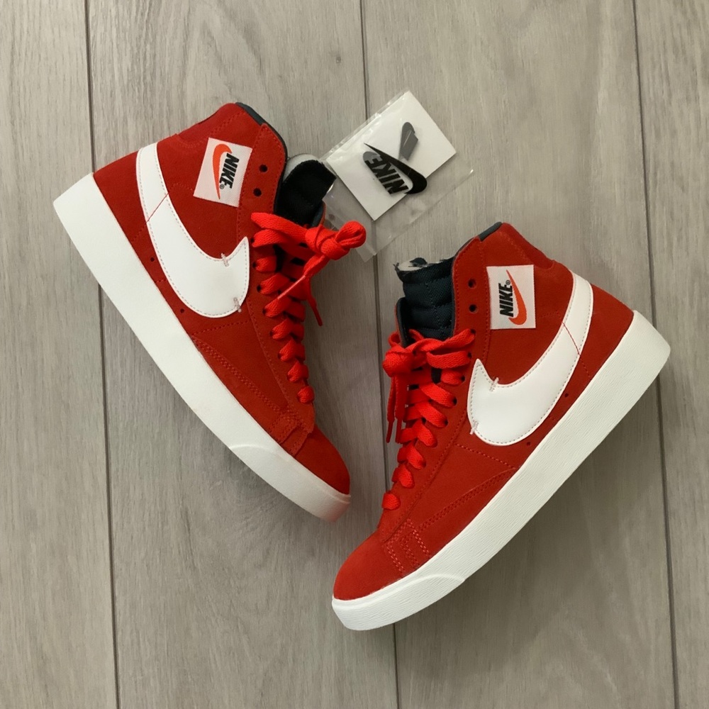 Nike Woman’s Red Blazer Mid Rebel Size 6.5